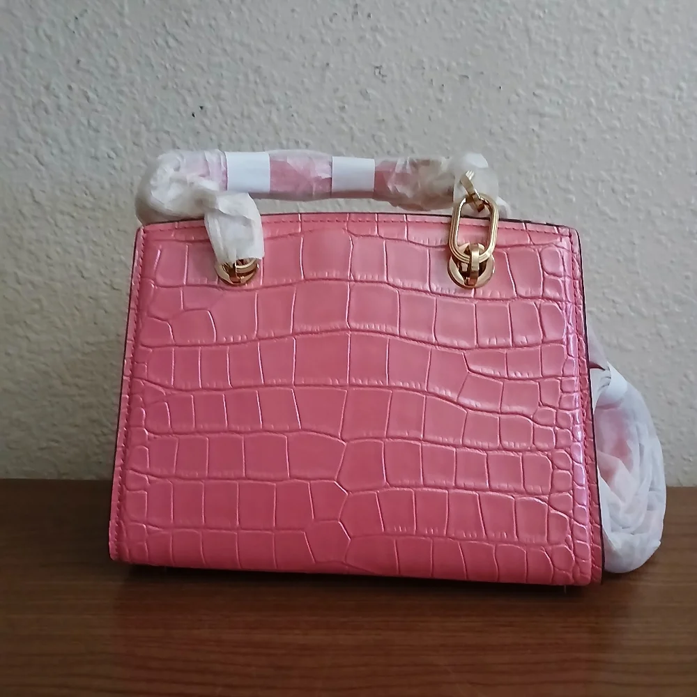 New Michael Kors Genuine Leather Croasbody Purse